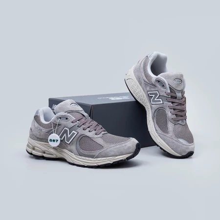 New Balance 2002R Marblehead